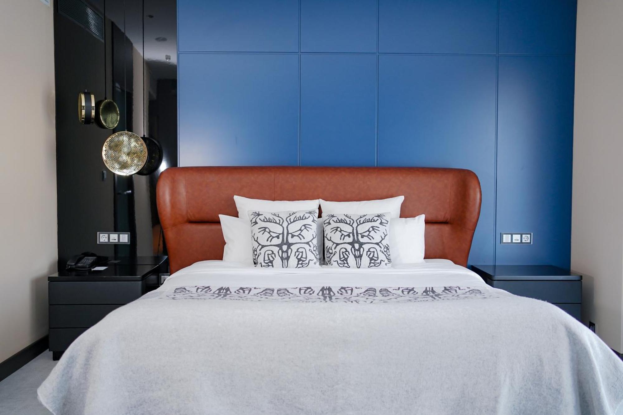 Novotel Bishkek City Center Bagian luar foto