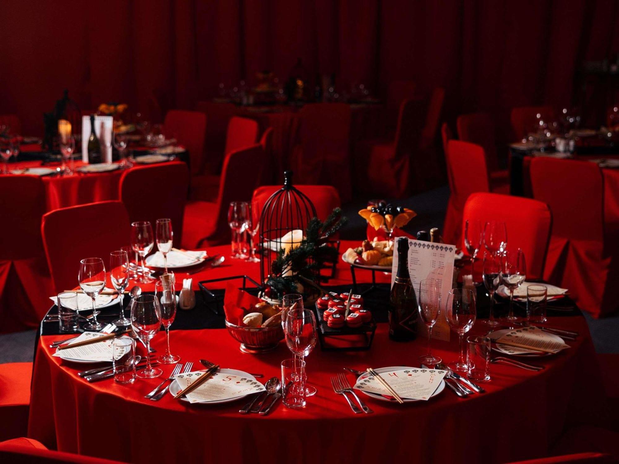 Novotel Bishkek City Center Bagian luar foto